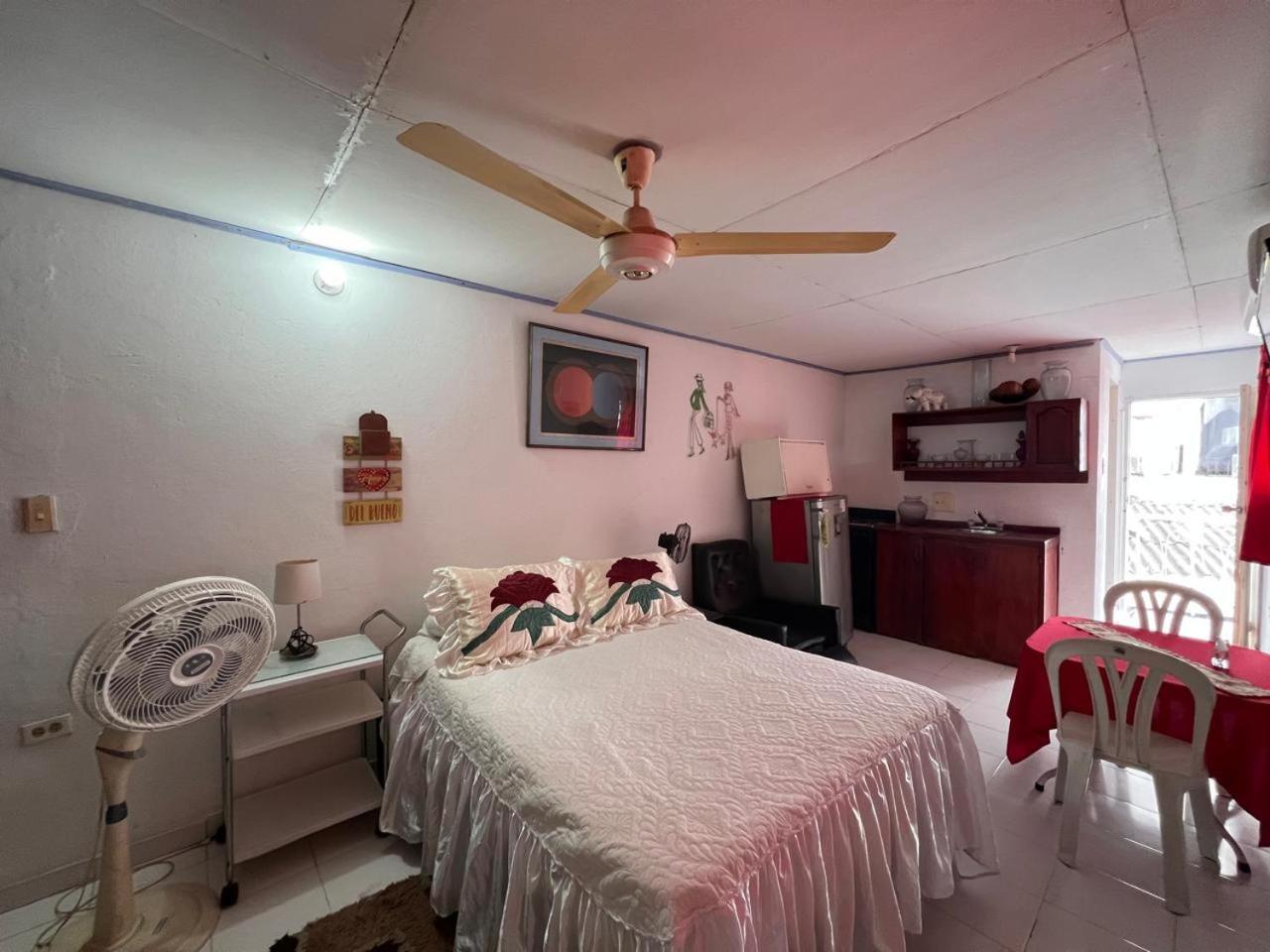 Apartamentos Y Estudios Manga Real Cartagena ภายนอก รูปภาพ